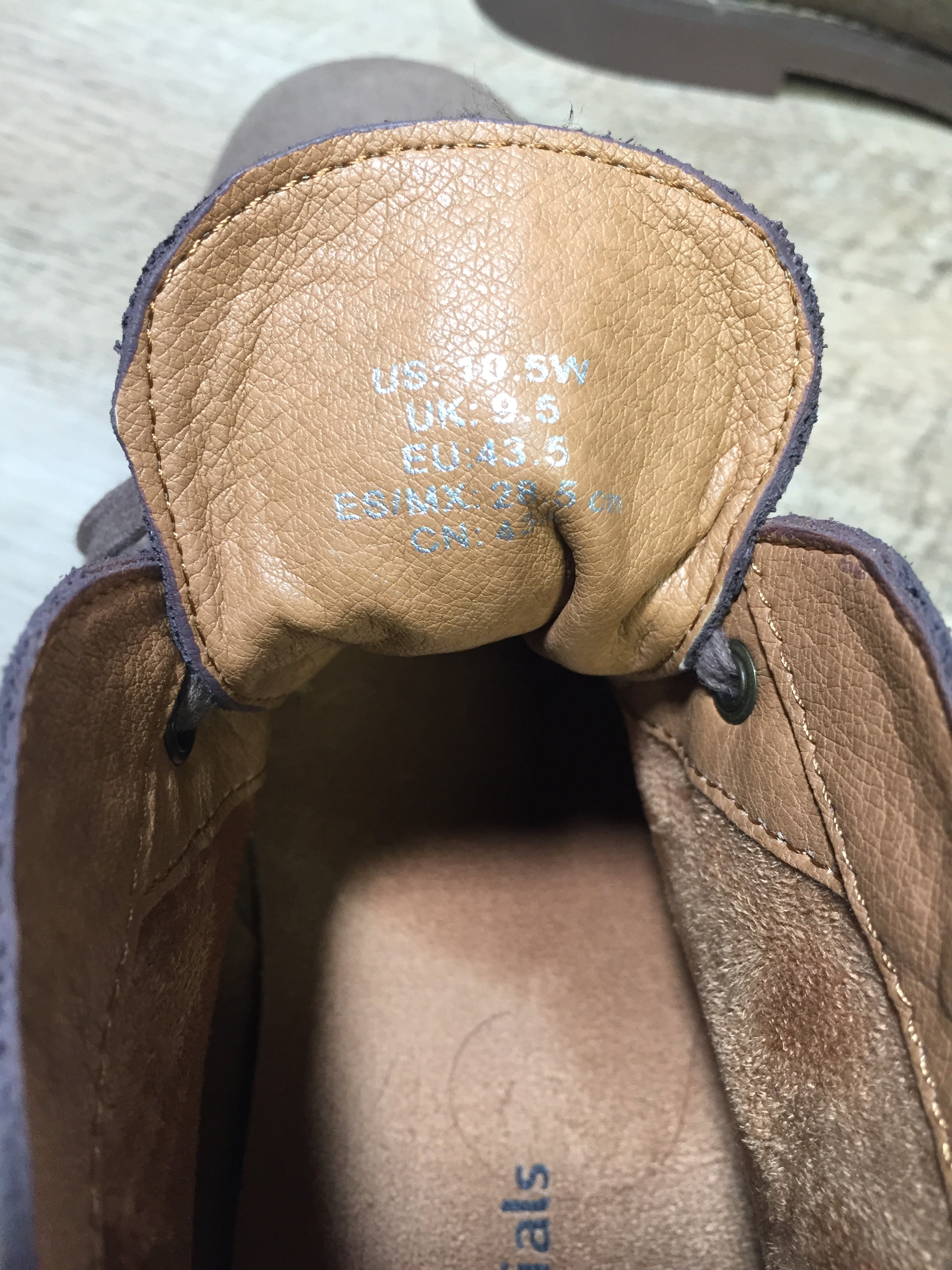 Amazon Essentials Men's Chukka Boot, Taupe, 10.5 W US (6992172515511)